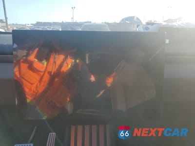 Zdjęcie 9 z 15 samochodu: 2024 TESLA CYBERTRUCK VIN:7G2CEHED7RA035023 - miniatura