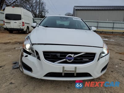 Piąte zdjęcie samochodu w środku: 2011 VOLVO S60 T6 VIN:YV1902FH6B2016110 - miniatura