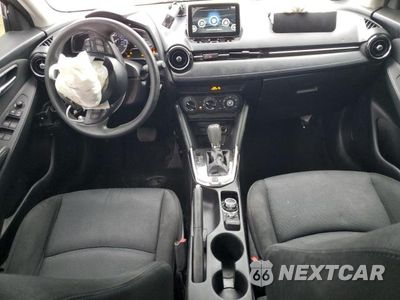 Zdjęcie 8 z 12 samochodu: 2017 TOYOTA YARIS IA VIN:3MYDLBYV6HY170239 - miniatura