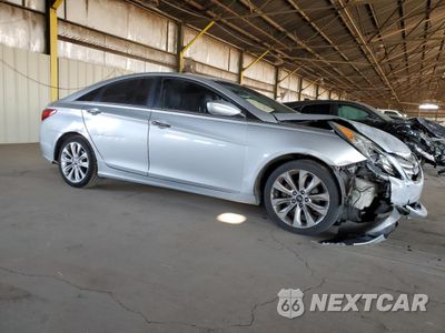 Czwarte zdjęcie samochodu z boku: 2013 HYUNDAI SONATA SE VIN:5NPEC4AC8DH710883 - miniatura