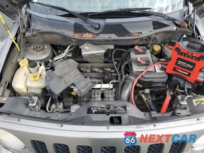 Zdjęcie 11 z 12 samochodu: 2014 JEEP PATRIOT LATITUDE VIN:1C4NJPFA4ED619678 - miniatura