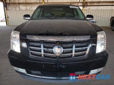 Piąte zdjęcie samochodu w środku: 2011 CADILLAC ESCALADE VIN:1GYS4AEF1BR380734 - miniatura