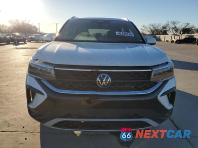 Piąte zdjęcie samochodu w środku: 2024 VOLKSWAGEN TAOS SE VIN:3VVEX7B21RM125481 - miniatura