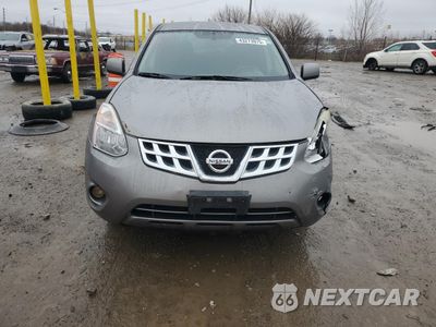 Piąte zdjęcie samochodu w środku: 2013 NISSAN ROGUE S VIN:JN8AS5MV1DW639884 - miniatura
