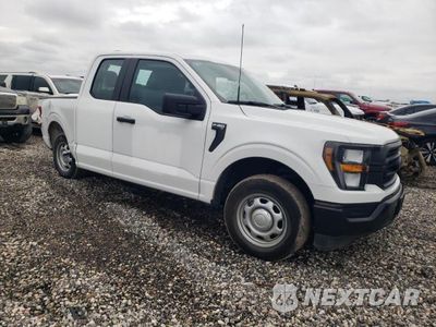 Czwarte zdjęcie samochodu z boku: 2023 FORD F150 SUPER CAB VIN:1FTEX1CP0PKG16585 - miniatura