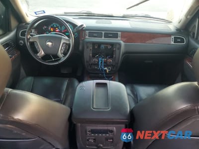 Zdjęcie 8 z 12 samochodu: 2011 CHEVROLET AVALANCHE LTZ VIN:3GNMCGE02BG305032 - miniatura
