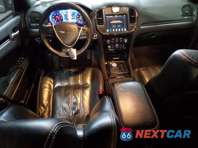 Zdjęcie 8 z 12 samochodu: 2017 CHRYSLER 300 S VIN:2C3CCAGG9HH603909 - miniatura