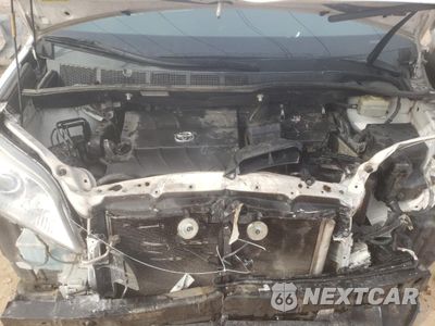 Zdjęcie 14 z 16 samochodu: 2015 TOYOTA SIENNA LE VIN:5TDKK3DC7FS609780 - miniatura
