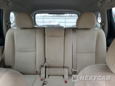 Zdjęcie 10 z 15 samochodu: 2016 NISSAN ROGUE S VIN:KNMAT2MT6GP602088 - miniatura