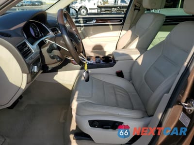 Zdjęcie 7 z 14 samochodu: 2012 VOLKSWAGEN TOUAREG V6 TDI VIN:WVGEK9BP0CD007182 - miniatura
