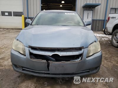 Piąte zdjęcie samochodu w środku: 2005 TOYOTA AVALON XL VIN:4T1BK36B55U021435 - miniatura
