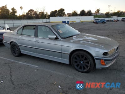 Czwarte zdjęcie samochodu z boku: 2001 BMW 750 IL VIN:WBAGJ03431DD74395 - miniatura