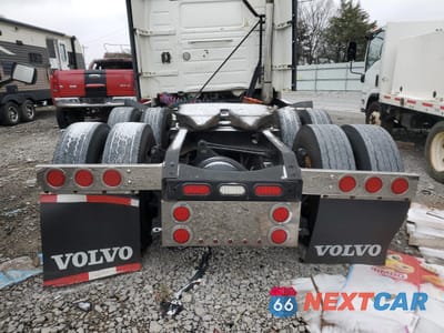 Zdjęcie 6 z 10 samochodu: 2012 VOLVO VN VNL VIN:4V4NC9EJ5CN538790 - miniatura