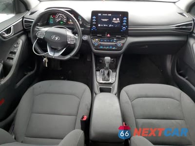 Zdjęcie 8 z 12 samochodu: 2021 HYUNDAI IONIQ SE VIN:KMHC65LD9MU261287 - miniatura