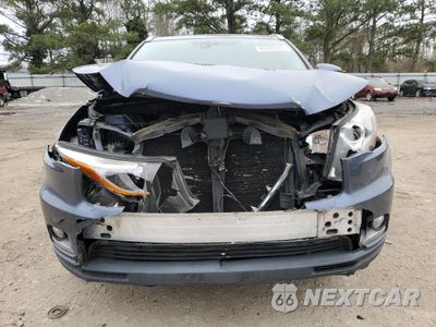 Piąte zdjęcie samochodu w środku: 2016 TOYOTA HIGHLANDER LIMITED VIN:5TDDKRFH9GS291831 - miniatura