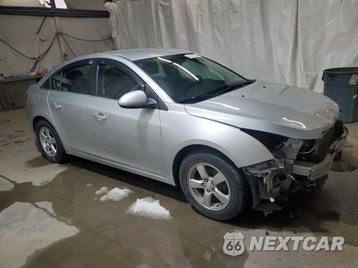 Czwarte zdjęcie samochodu z boku: 2015 CHEVROLET CRUZE LT VIN:1G1PC5SB4F7174230 - miniatura