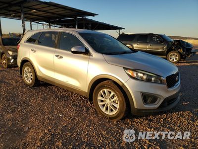 Czwarte zdjęcie samochodu z boku: 2016 KIA SORENTO LX VIN:5XYPG4A32GG164140 - miniatura
