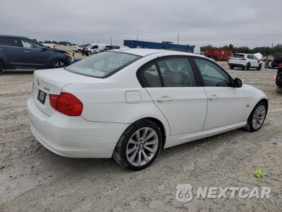 Trzecie zdjęcie samochodu z tyłu: 2011 BMW 328 XI SULEV VIN:WBAPK5C50BF124893 - miniatura