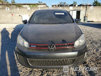 Piąte zdjęcie samochodu w środku: 2011 VOLKSWAGEN GTI VIN:WVWGV7AJ2BW261887 - miniatura