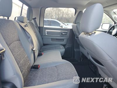 Zdjęcie 10 z 14 samochodu: 2019 RAM 1500 CLASSIC SLT VIN:1C6RR7LT7KS593575 - miniatura