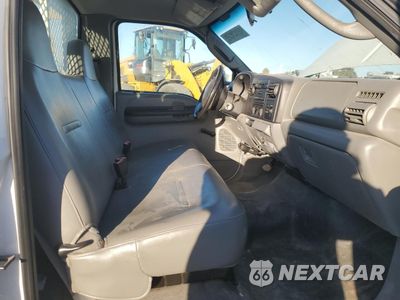 Zdjęcie 10 z 12 samochodu: 2005 FORD F350 SUPER VIN:2FDWF36Y35EA87891 - miniatura