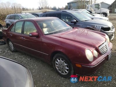 Czwarte zdjęcie samochodu z boku: 2001 MERCEDES-BENZ E 320 VIN:WDBJF65J91B363165 - miniatura