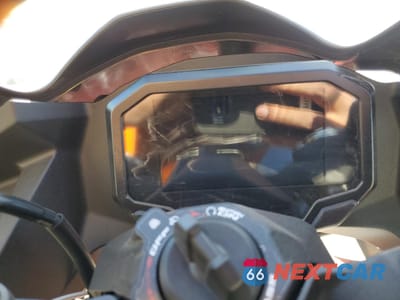 Zdjęcie 7 z 9 samochodu: 2024 KAWASAKI EX500 A VIN:ML5EXGJ13RDA21378 - miniatura