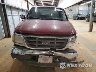 Piąte zdjęcie samochodu w środku: 2002 FORD F150 VIN:1FTRX07W82KE04877 - miniatura
