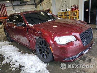 Czwarte zdjęcie samochodu z boku: 2015 CHRYSLER 300C PLATINUM VIN:2C3CCASG0FH854063 - miniatura