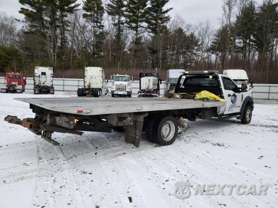 Trzecie zdjęcie samochodu z tyłu: 2019 FORD F550 SUPER DUTY VIN:1FDUF5HT1KDA05758 - miniatura
