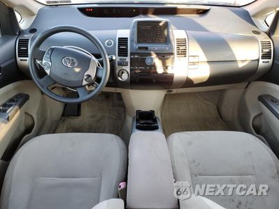 Zdjęcie 8 z 14 samochodu: 2005 TOYOTA PRIUS VIN:JTDKB22U153080641 - miniatura