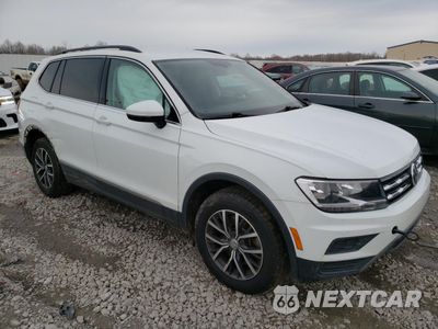 Czwarte zdjęcie samochodu z boku: 2020 VOLKSWAGEN TIGUAN SE VIN:3VV3B7AX0LM061217 - miniatura