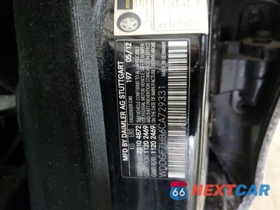Zdjęcie 12 z 12 samochodu: 2012 MERCEDES-BENZ C 63 AMG VIN:WDDGF7HB6CA729331 - miniatura