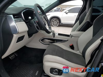 Zdjęcie 7 z 13 samochodu: 2023 JAGUAR F-PACE SVR VIN:SADCZ2EE4PA711647 - miniatura