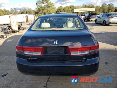 Zdjęcie 6 z 12 samochodu: 2003 HONDA ACCORD LX VIN:1HGCM55313A140267 - miniatura