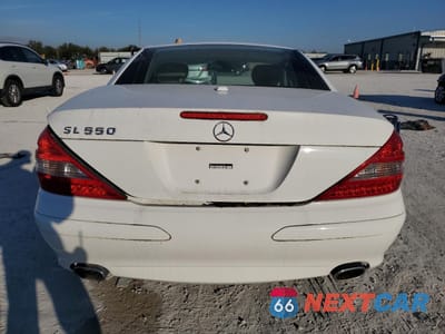 Zdjęcie 6 z 12 samochodu: 2008 MERCEDES-BENZ SL 550 VIN:WDBSK71F38F140629 - miniatura