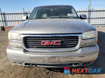 Piąte zdjęcie samochodu w środku: 2001 GMC YUKON XL K1500 VIN:3GKFK16T31G221718 - miniatura