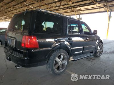 Trzecie zdjęcie samochodu z tyłu: 2004 LINCOLN NAVIGATOR VIN:5LMFU28R44LJ16781 - miniatura