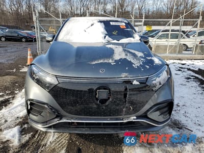 Piąte zdjęcie samochodu w środku: 2023 MERCEDES-BENZ EQS SUV 580 4MATIC VIN:4JGDM4EB9PA002319 - miniatura