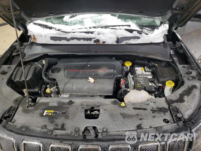 Zdjęcie 13 z 16 samochodu: 2022 JEEP COMPASS LATITUDE VIN:3C4NJDBBXNT216084 - miniatura