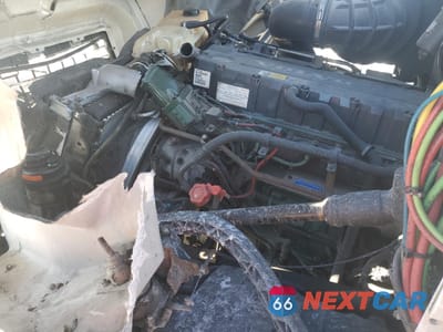 Zdjęcie 7 z 10 samochodu: 2006 VOLVO VN VNL VIN:4V4NC9GG56N418946 - miniatura