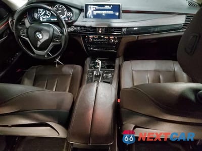 Zdjęcie 8 z 14 samochodu: 2016 BMW X5 XDRIVE35I VIN:5UXKR0C57G0P33449 - miniatura