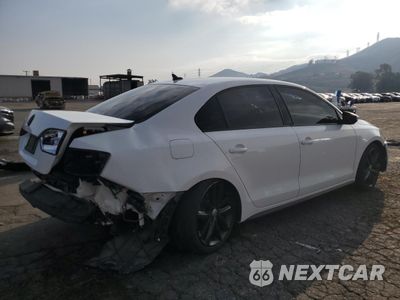 Trzecie zdjęcie samochodu z tyłu: 2013 VOLKSWAGEN JETTA GLI VIN:3VW467AJ6DM381692 - miniatura