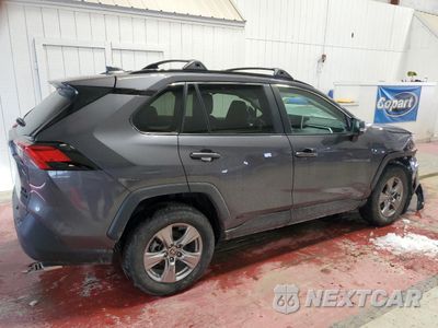 Trzecie zdjęcie samochodu z tyłu: 2024 TOYOTA RAV4 XLE VIN:4T3RWRFV1RU140421 - miniatura