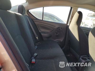 Zdjęcie 10 z 15 samochodu: 2012 NISSAN VERSA S VIN:3N1CN7AP6CL820032 - miniatura