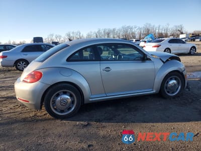 Trzecie zdjęcie samochodu z tyłu: 2012 VOLKSWAGEN BEETLE VIN:3VWJP7AT5CM636946 - miniatura