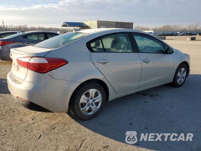 Trzecie zdjęcie samochodu z tyłu: 2014 KIA FORTE LX VIN:KNAFK4A63E5177034 - miniatura