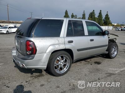 Trzecie zdjęcie samochodu z tyłu: 2005 CHEVROLET TRAILBLAZER LS VIN:1GNDT13S252278963 - miniatura