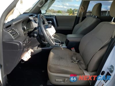 Zdjęcie 7 z 14 samochodu: 2015 TOYOTA 4RUNNER SR VIN:JTEBU5JR6F5263205 - miniatura