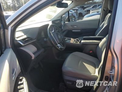 Zdjęcie 7 z 15 samochodu: 2021 TOYOTA SIENNA XLE VIN:5TDYRKEC7MS006131 - miniatura
